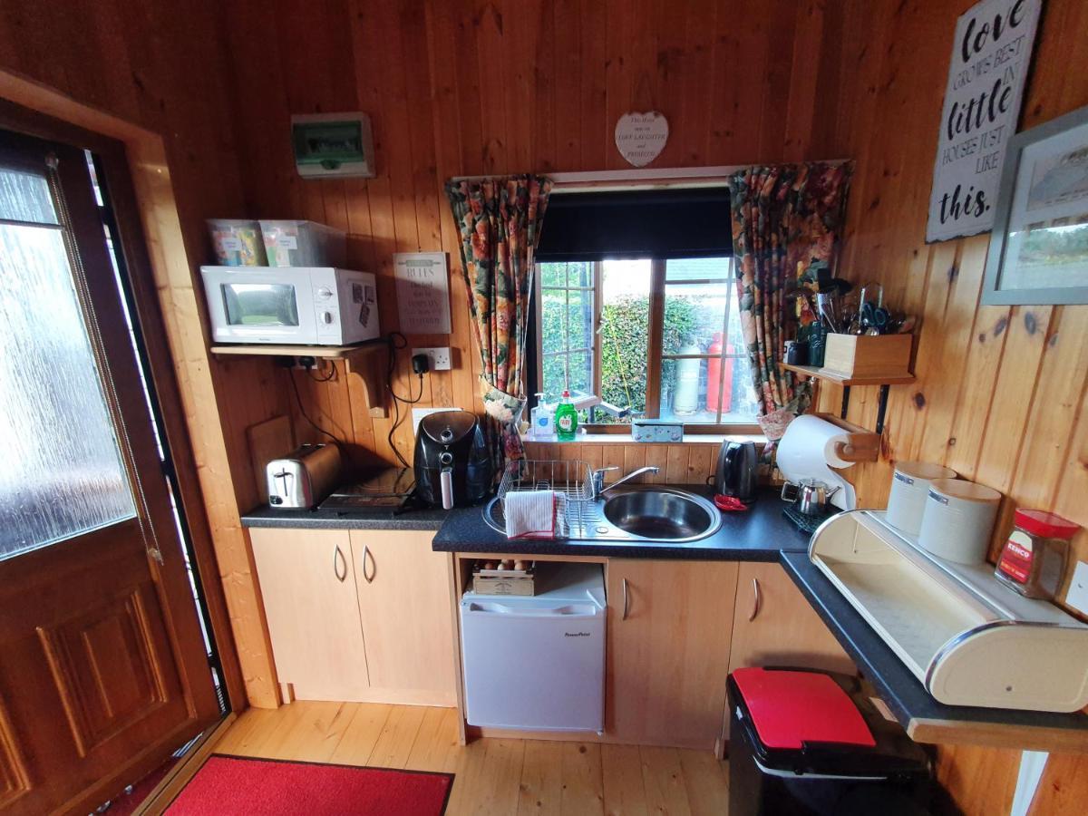Cosy Countryside Log Cabin كيلكيني المظهر الخارجي الصورة