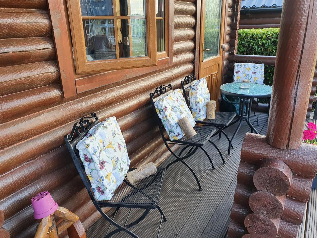 Cosy Countryside Log Cabin كيلكيني المظهر الخارجي الصورة